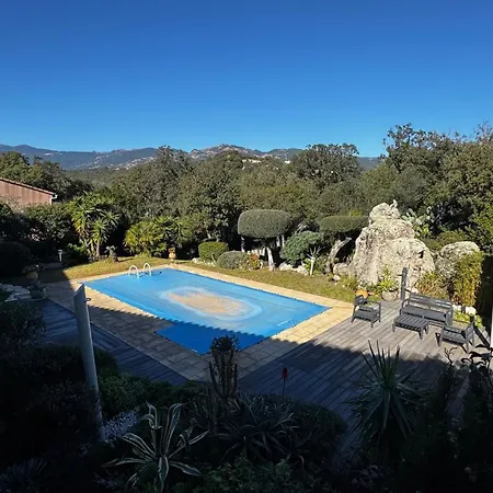 A Porto-vecchio - Prive Villa Porto-Vecchio (Corsica)