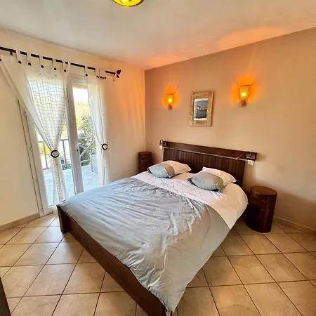 A Porto-vecchio - Prive *