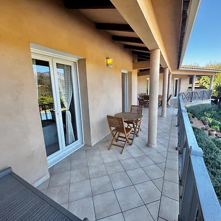 A Porto-vecchio - Prive Villa Porto-Vecchio (Corsica)