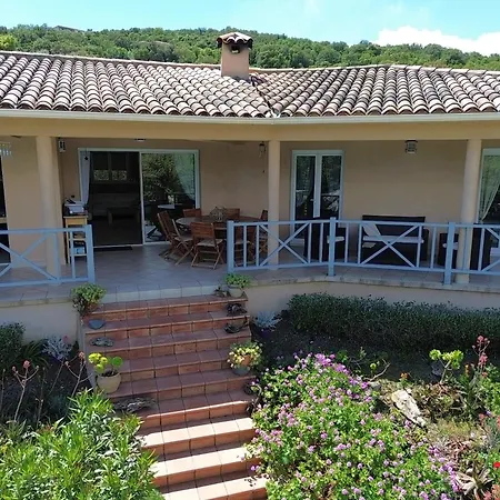 A Porto-vecchio - Prive * Porto-Vecchio (Corsica)