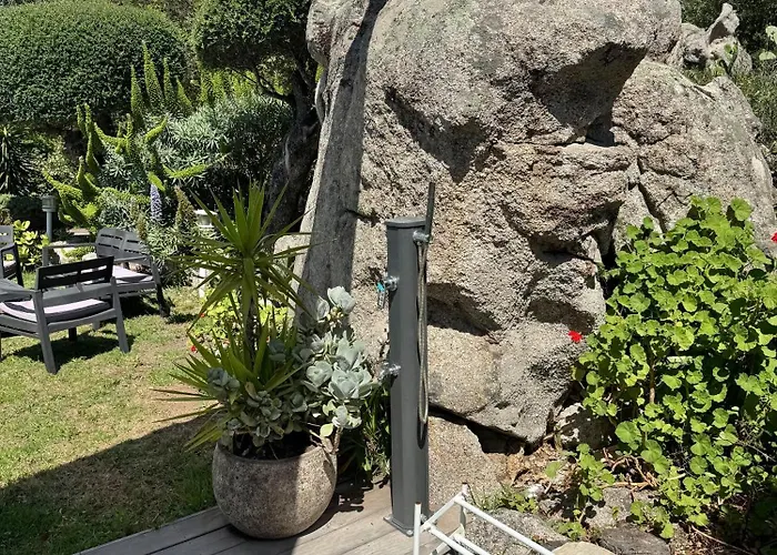 A Porto-vecchio - Prive * Porto-Vecchio (Corsica)